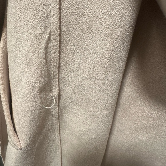 T Tahari Classic Beige Trench Coat - Picture 6 of 6